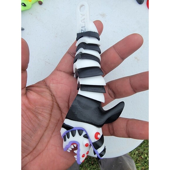 Flexi Sand Worm 3d printed - Picture 4 of 6